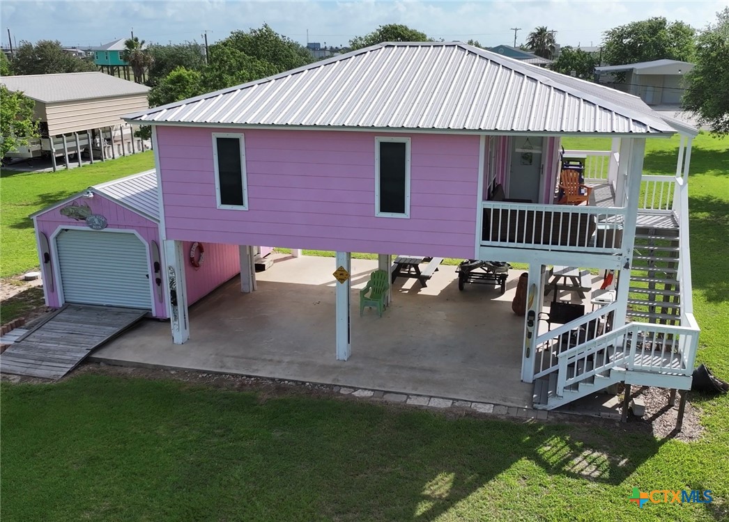 111 Springfield Avenue Port Lavaca, TX 77979 - Photo 2 of 34