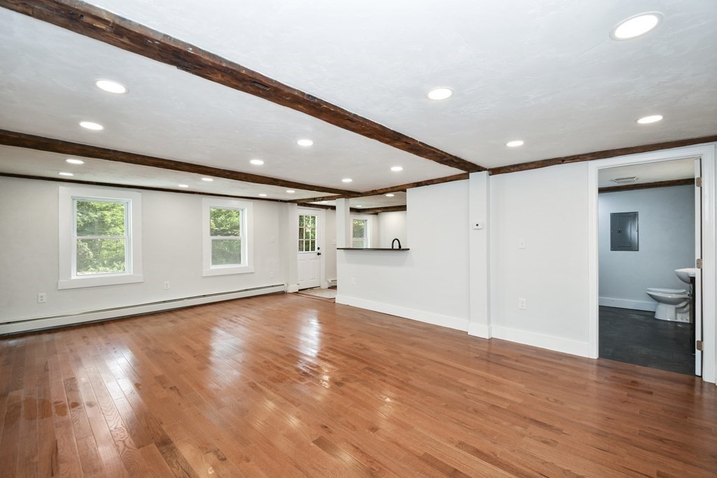 39 Center Depot Road Charlton, MA 01507 - Photo 6 of 40