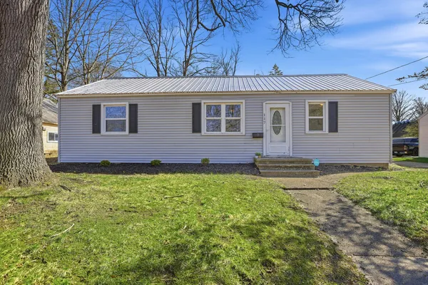 $219,900 | 117 Robinson Street, Allegan, MI 49010