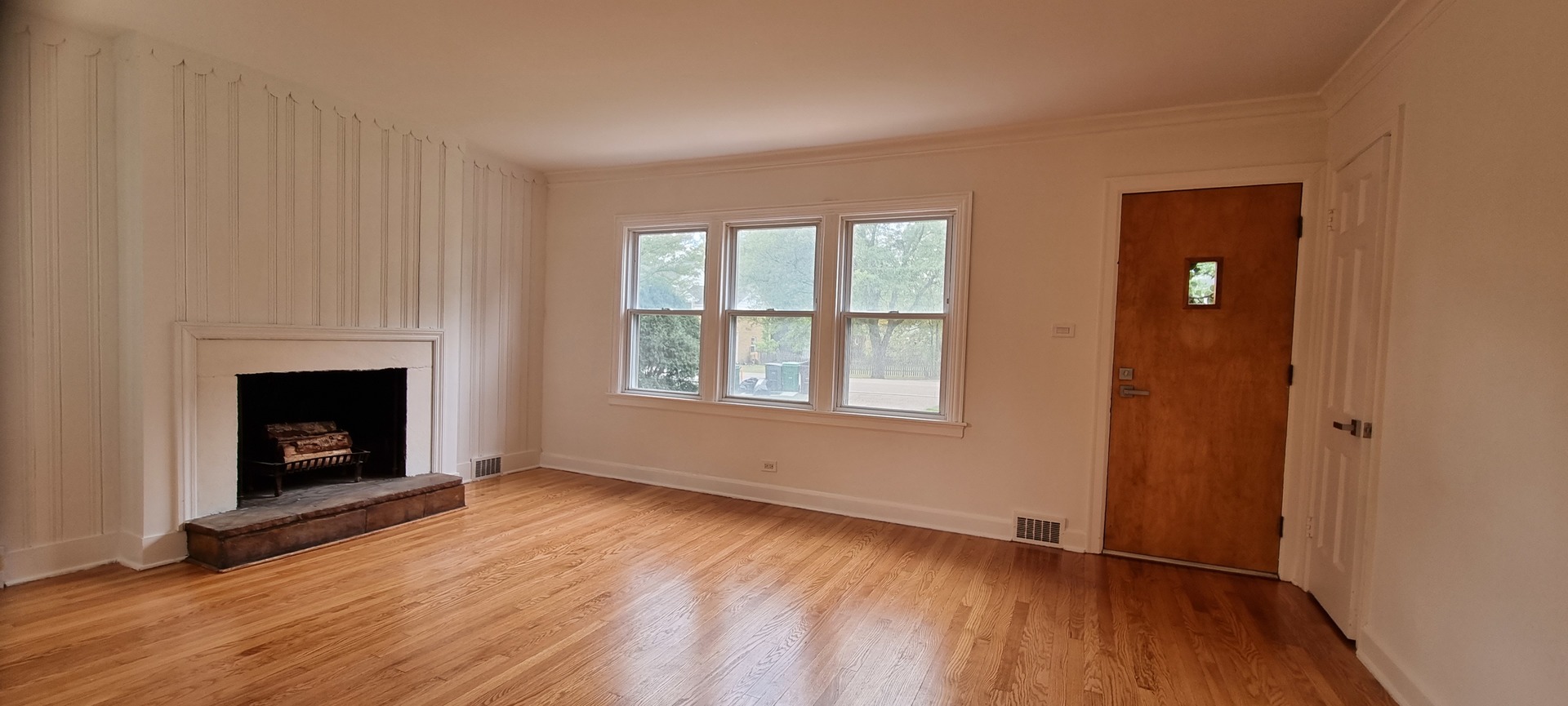 173 North Happ Road Northfield, IL 60093 - Photo 4 of 40 Gallery Image 4