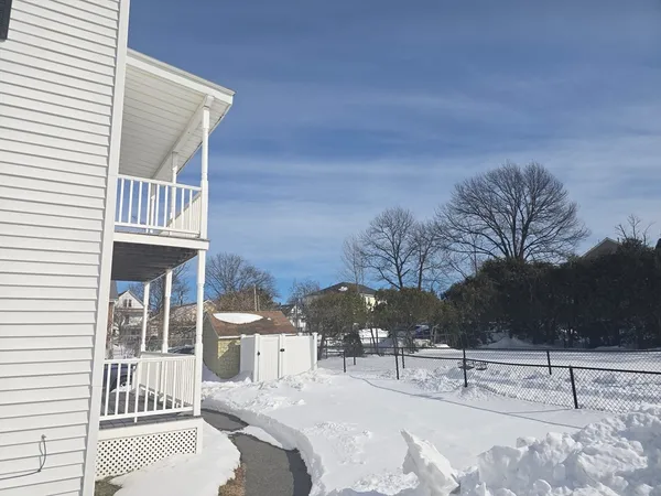 $2,200 | 17 Grafton Street, Unit 2, Quincy, MA 02169