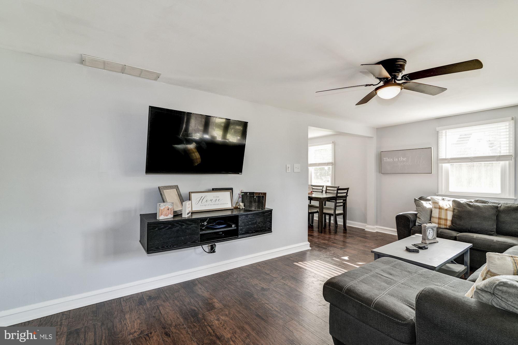 27 Birch Road Clementon, NJ 08021 - Photo 5 of 14 Gallery Image 5