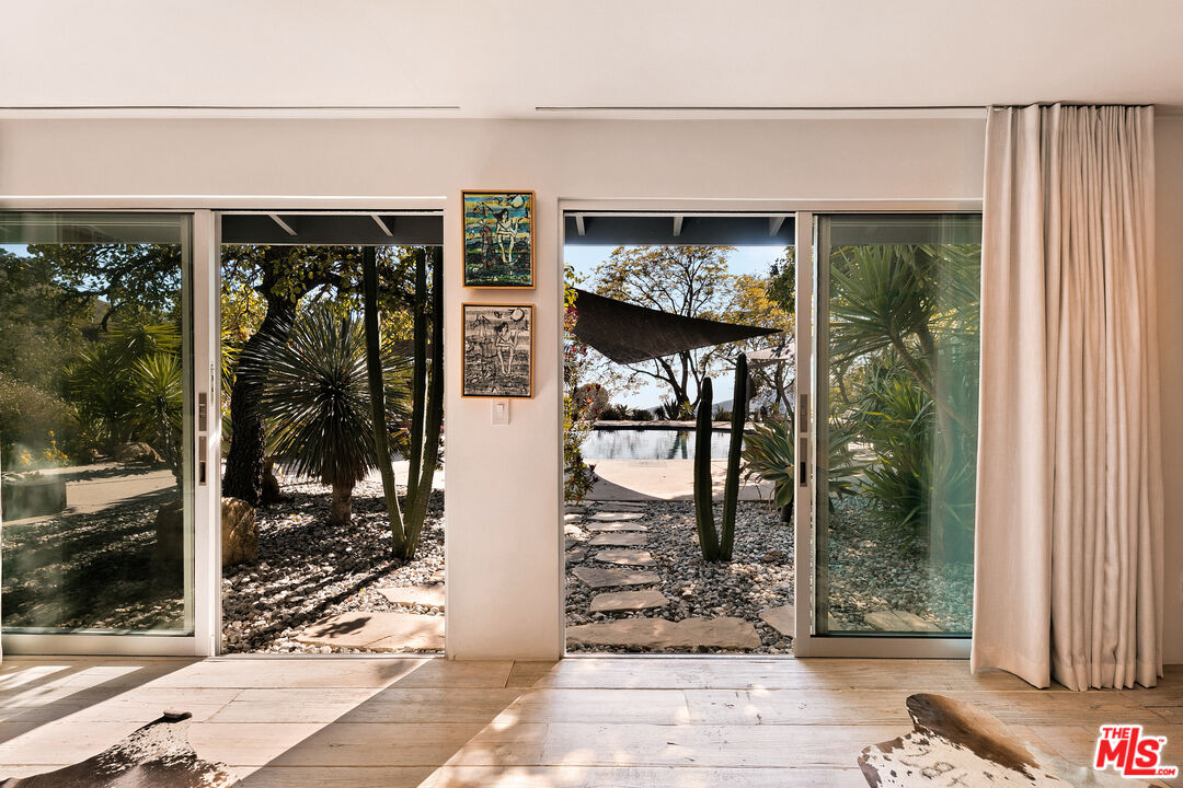 12460 Yellow Hill Road Malibu, CA 90265 - Photo 25 of 63
