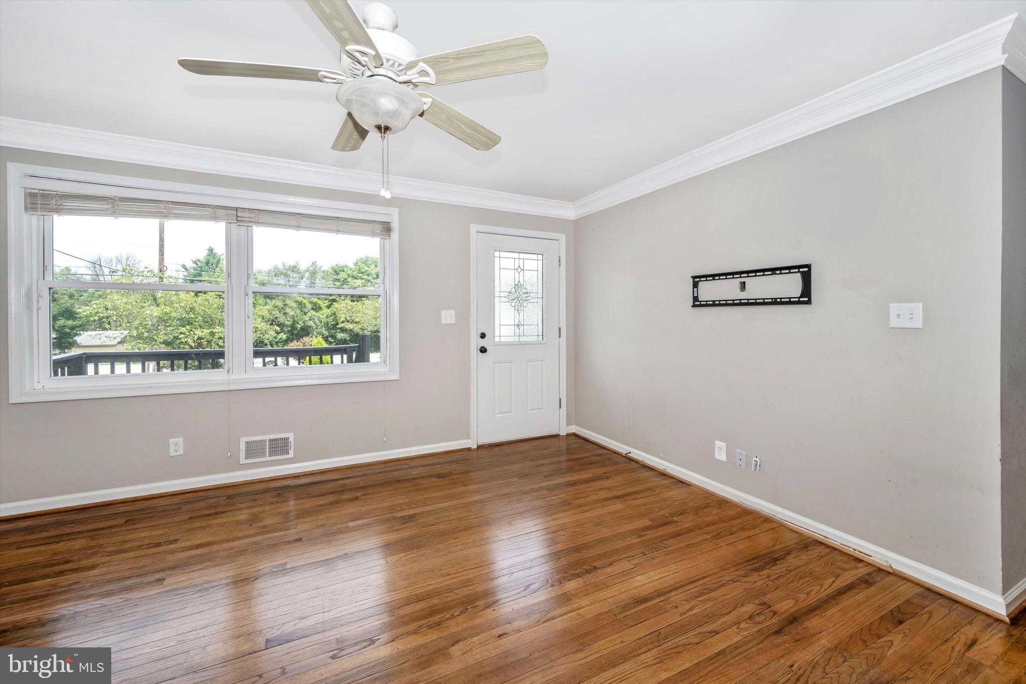 16717 Frederick Road Mount Airy, MD 21771 - Photo 7 of 49 Gallery Image 7