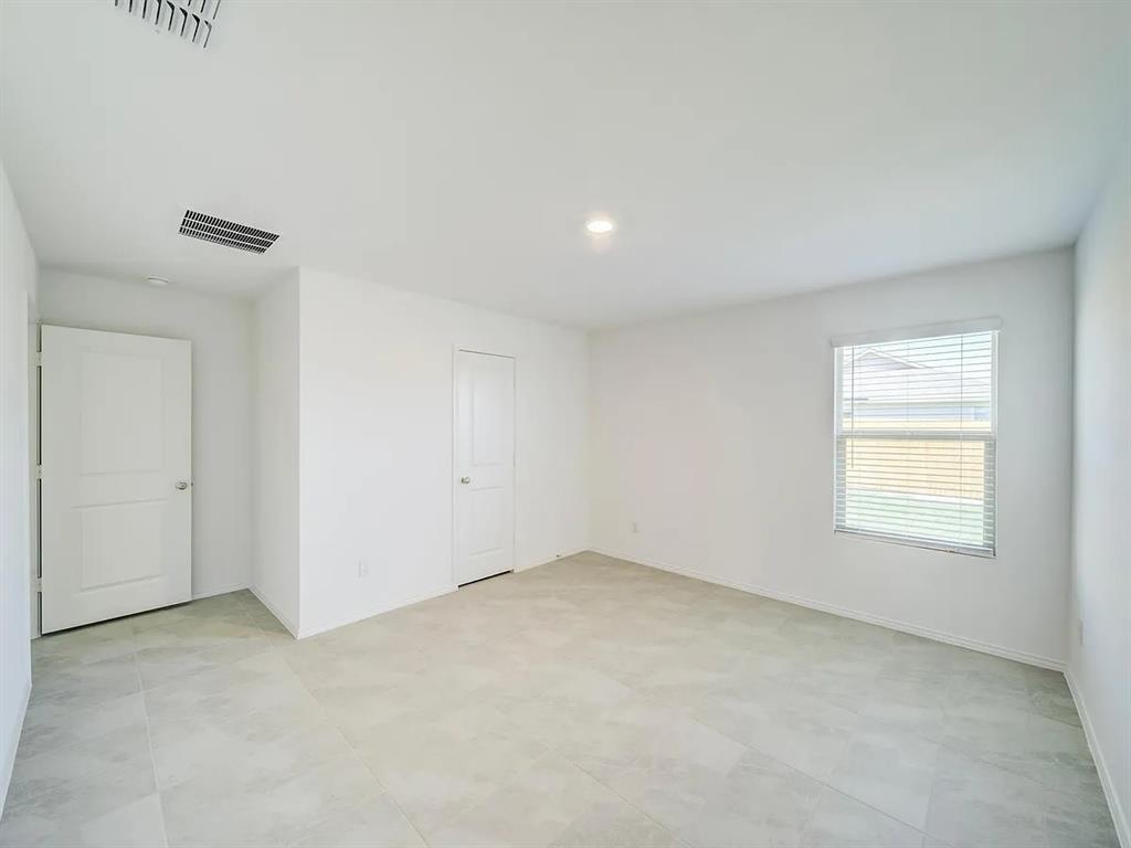 352 Sun Bluff Road Fort Worth, TX 76052 - Photo 25 of 33