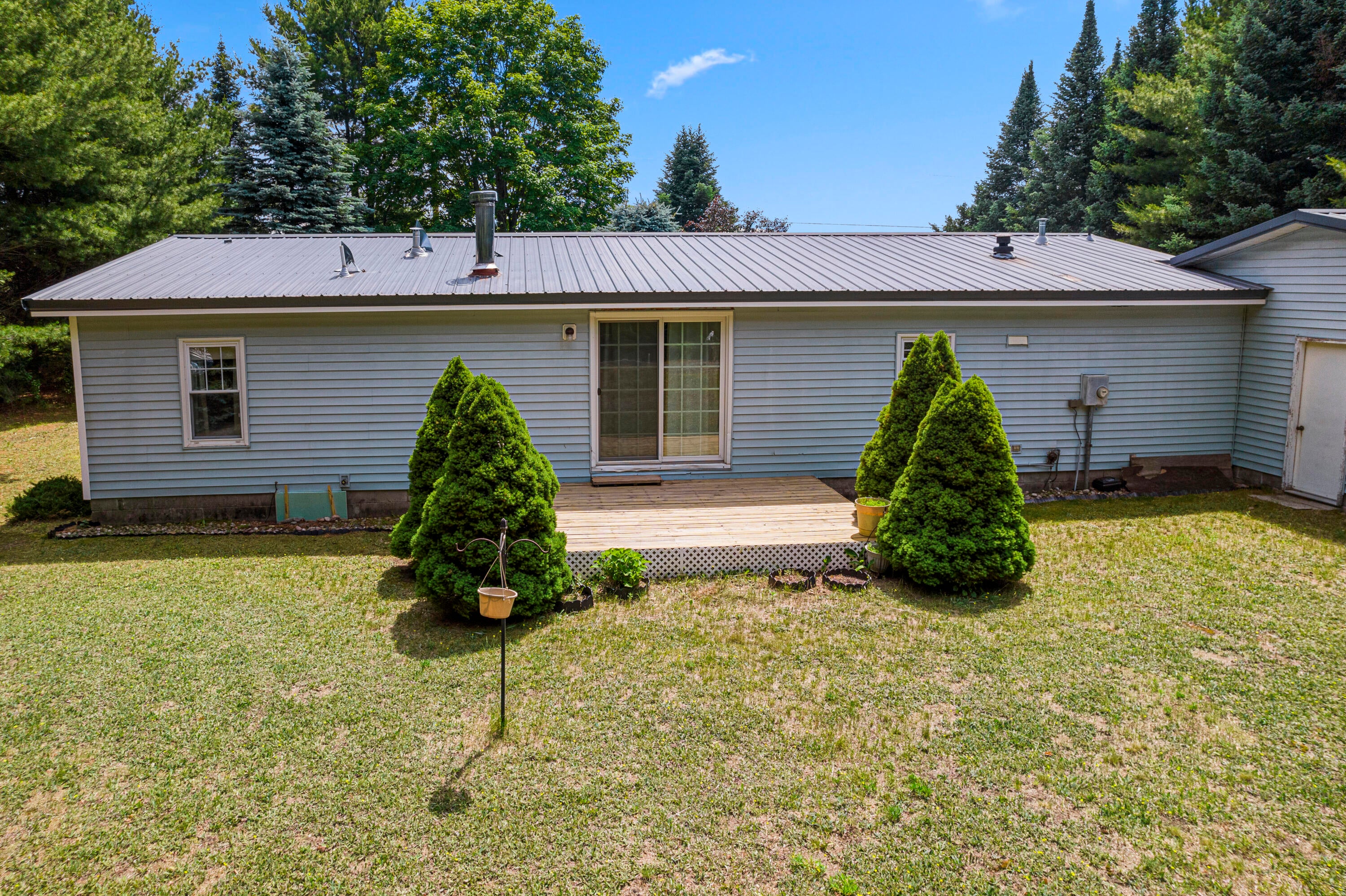 1140 Whitmarsh Road Vanderbilt, MI 49795 - Photo 4 of 29 Gallery Image 4