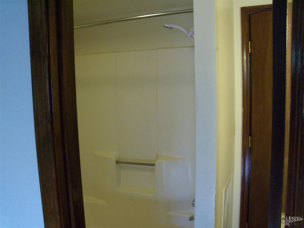 6910-12 Decatur Road Fort Wayne, IN 46816 - Photo 15 of 21