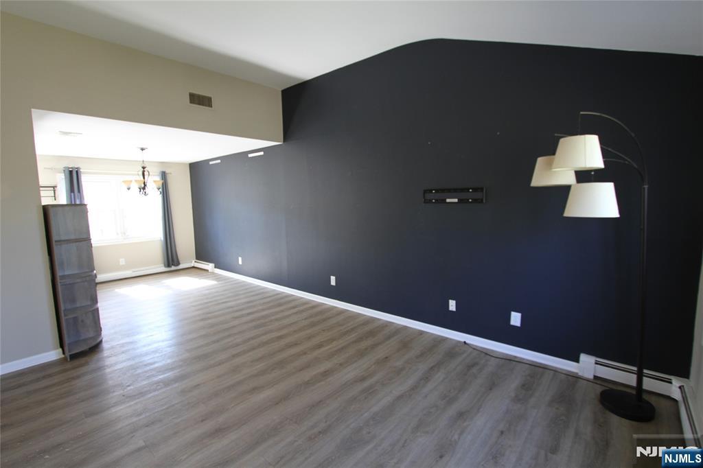 35 Maryann Road Oak Ridge, NJ 07438 - Photo 3 of 13