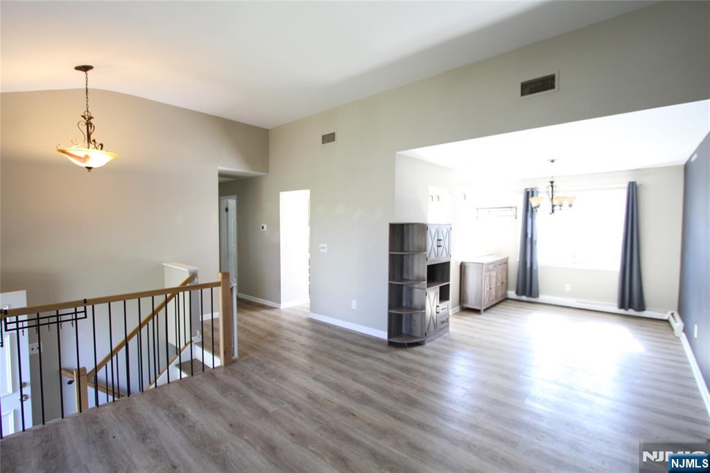 35 Maryann Road Oak Ridge, NJ 07438 - Photo 4 of 13