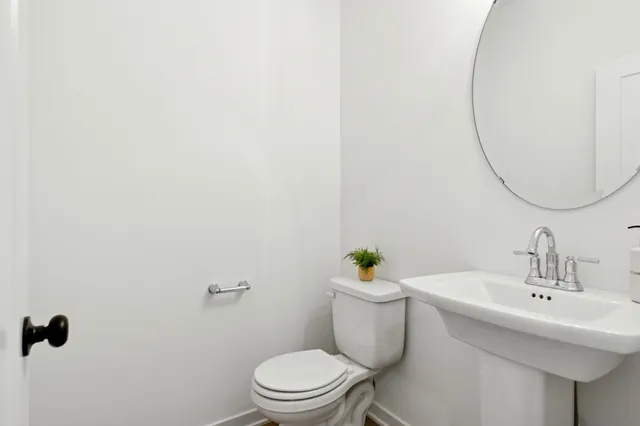 $589,000 | 5020 Airlake Draw, Woodbury, MN 55129