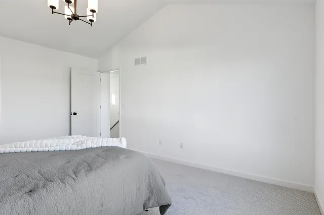 $589,000 | 5020 Airlake Draw, Woodbury, MN 55129