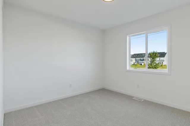 $589,000 | 5020 Airlake Draw, Woodbury, MN 55129