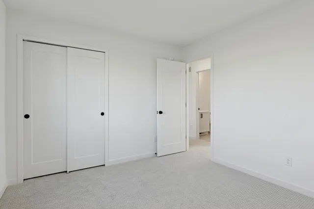 $589,000 | 5020 Airlake Draw, Woodbury, MN 55129