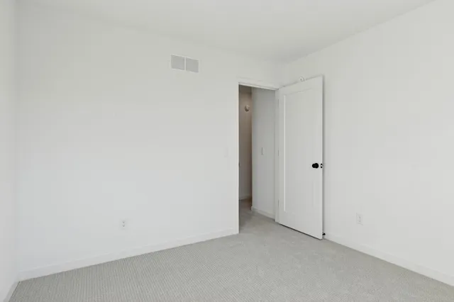 $589,000 | 5020 Airlake Draw, Woodbury, MN 55129