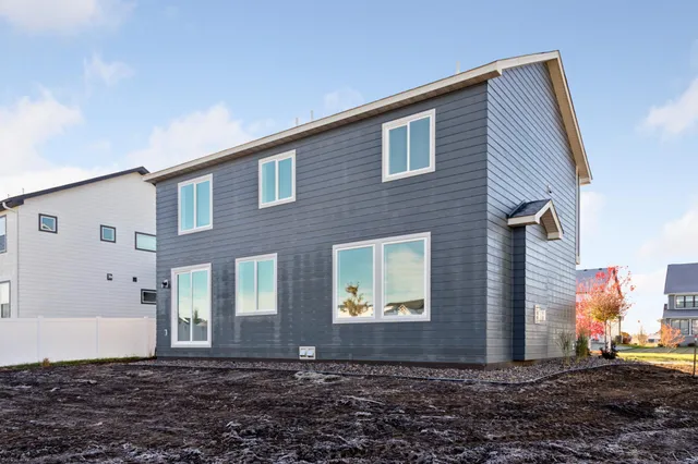 $589,000 | 5020 Airlake Draw, Woodbury, MN 55129