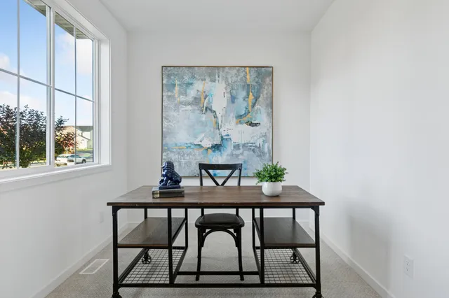 $589,000 | 5020 Airlake Draw, Woodbury, MN 55129