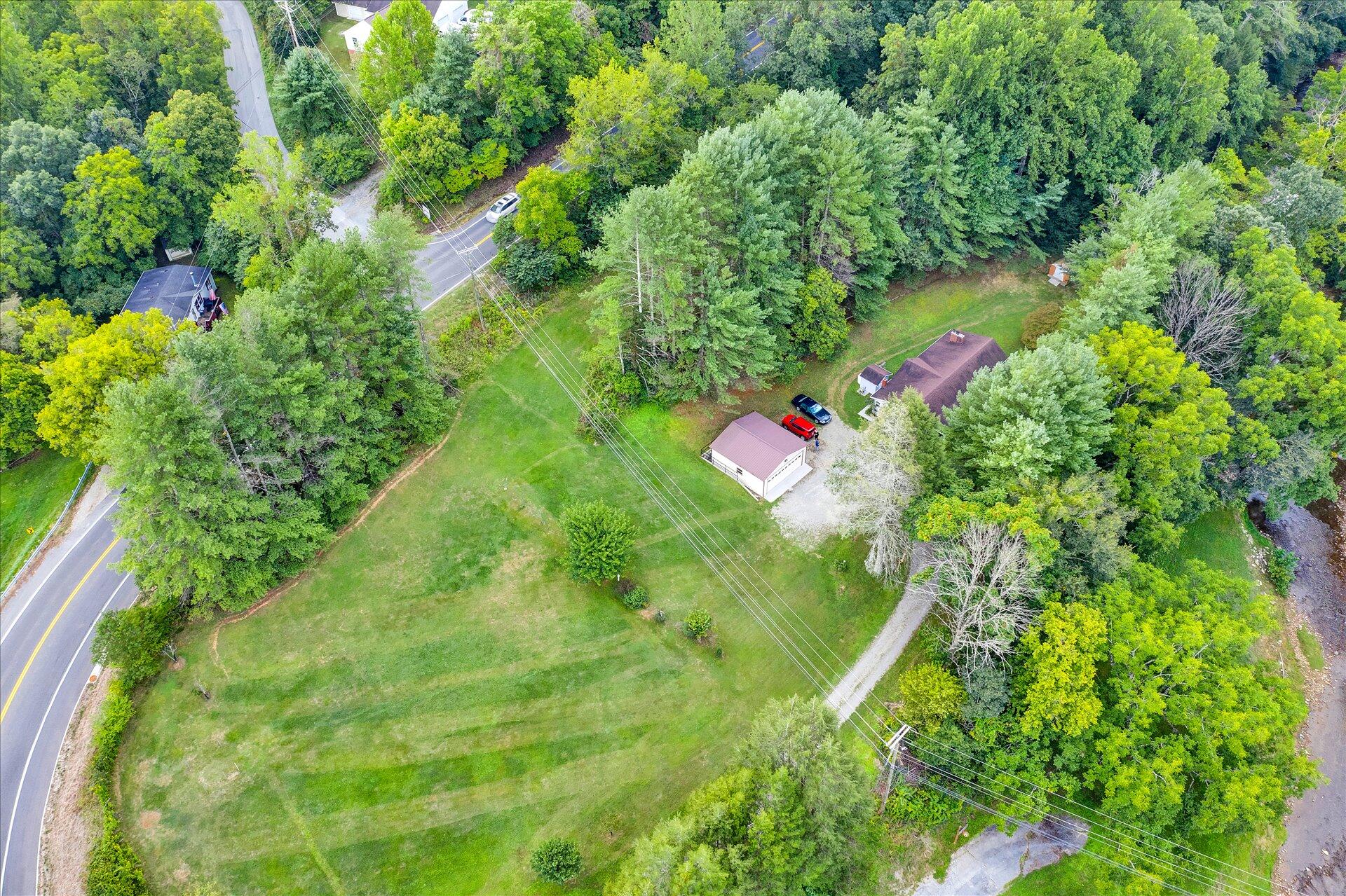 3993 Jae Valley Road Roanoke, VA 24014 - Photo 28 of 34 27-090820210026