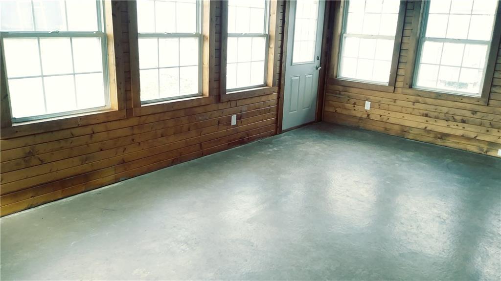 2004 Tamarack Road Anderson, IN 46011 - Photo 10 of 21 Gallery Image 10