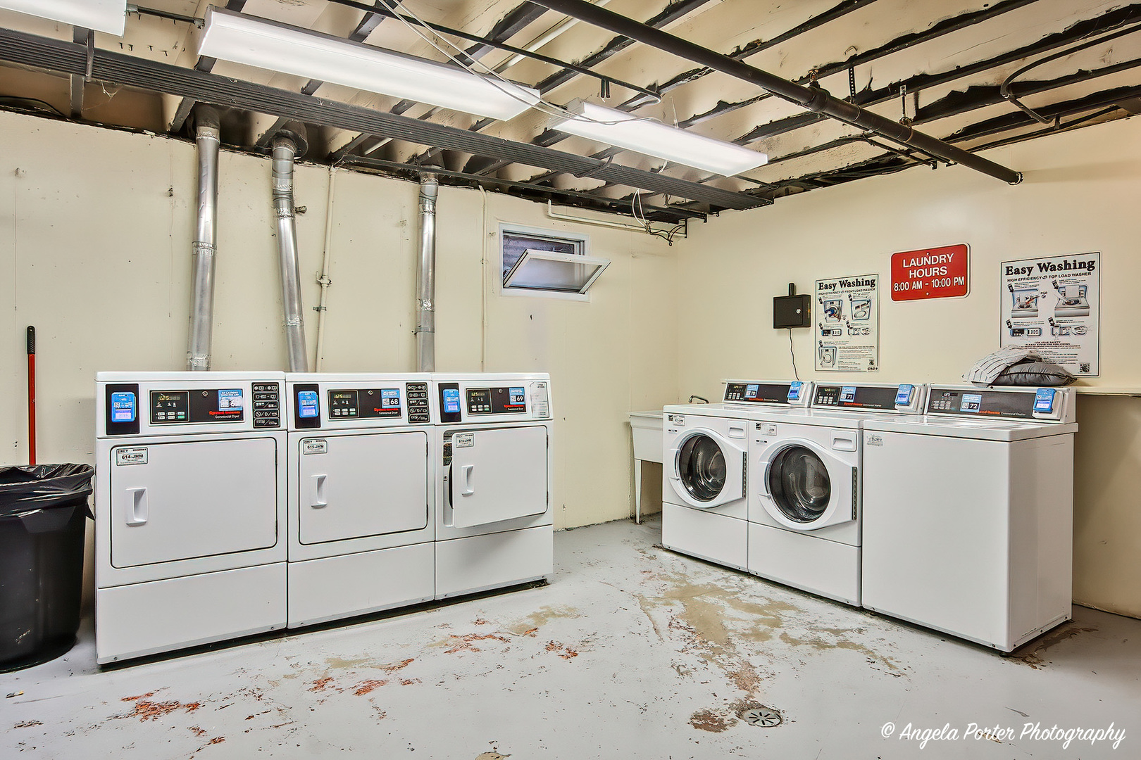 2504 West Algonquin Road, Unit 3 Rolling Meadows, IL 60008 - Photo 17 of 23 a utility room with dryer and washer
