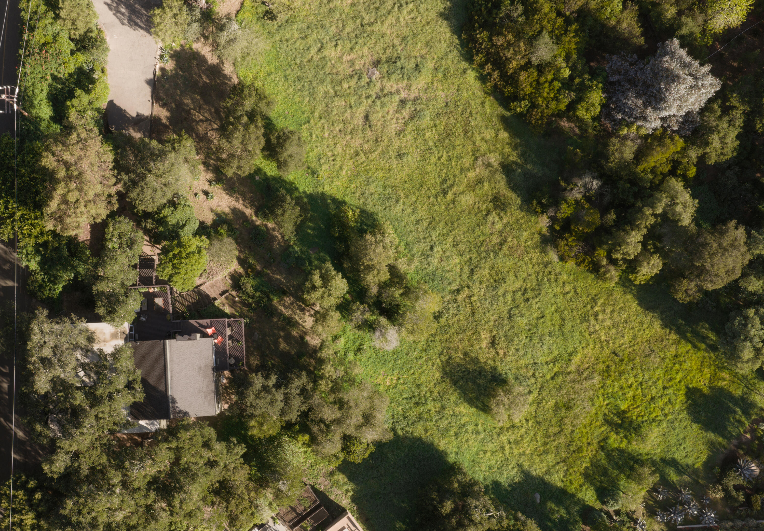 1512 Hillcrest Road Santa Barbara, CA 93103 - Photo 3 of 53 1 Acre Lot w/ Meadow