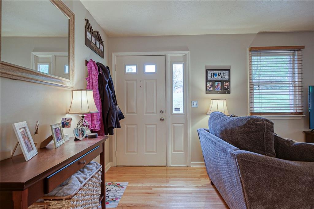 417 Sawmill Run Road Butler, PA 16001 - Photo 4 of 18