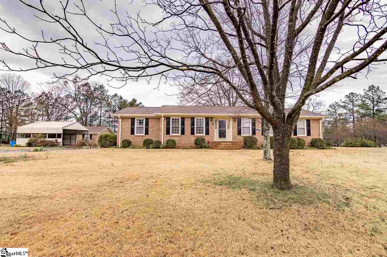 97 Holly Tree Circle Duncan, SC 29334 - Photo 1 of 32 Gallery Image 1