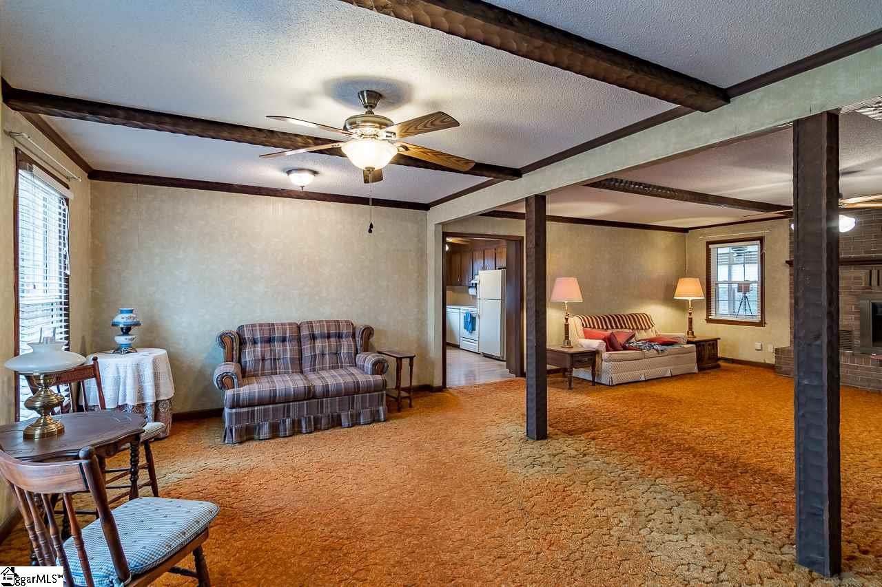 97 Holly Tree Circle Duncan, SC 29334 - Photo 2 of 32 Gallery Image 2