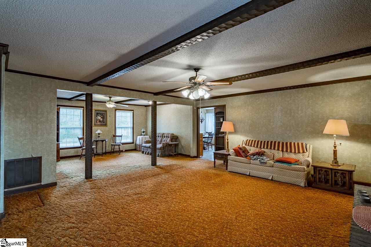 97 Holly Tree Circle Duncan, SC 29334 - Photo 5 of 32 Gallery Image 5