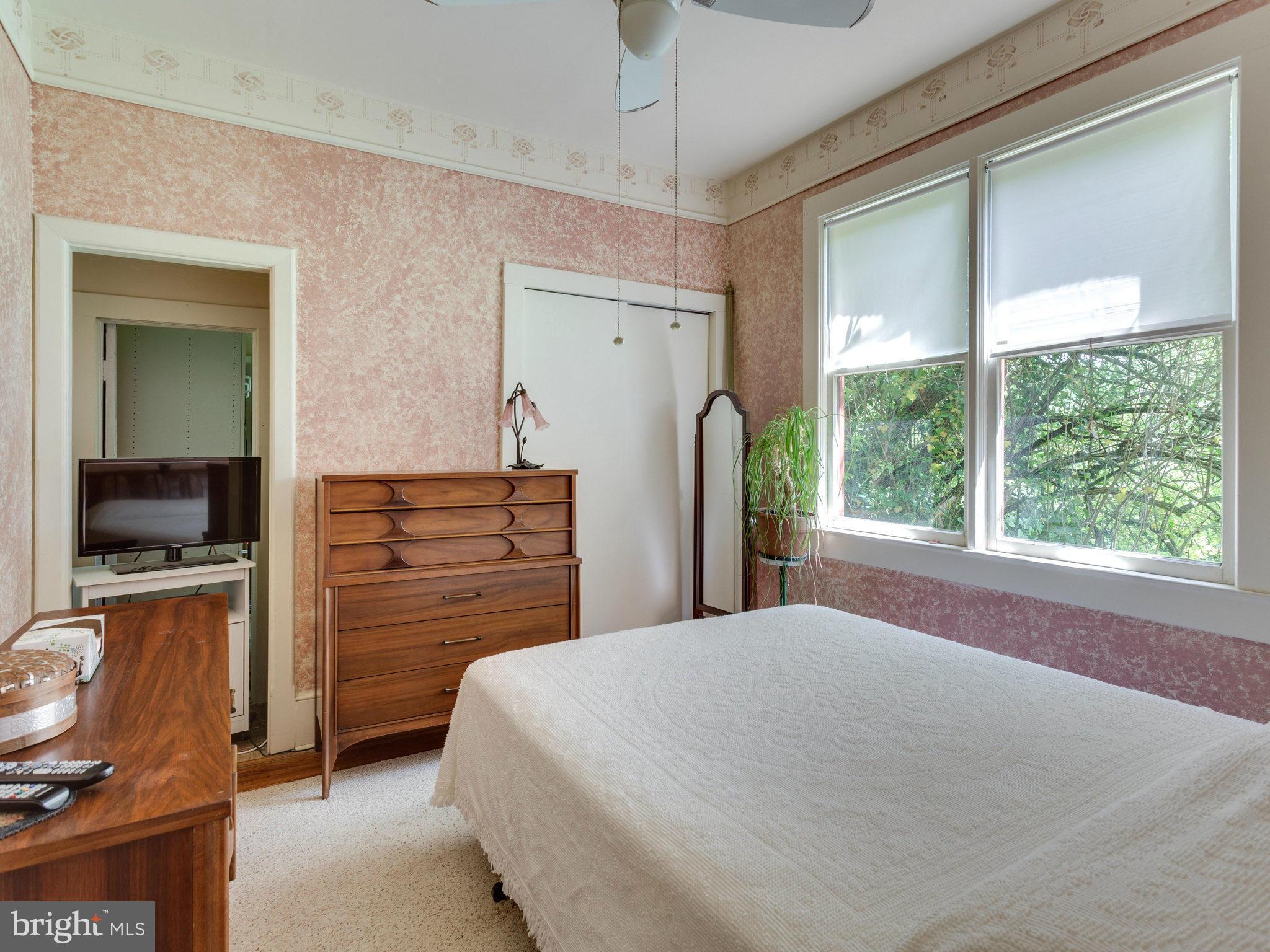 2706 Chain Bridge Road Vienna, VA 22181 - Photo 10 of 24 Bedroom