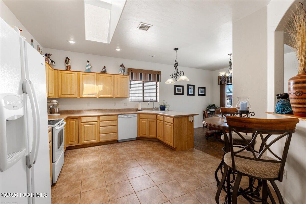 2636 College Heights Road Prescott, AZ 86301 - Photo 11 of 39 11-Kitchen