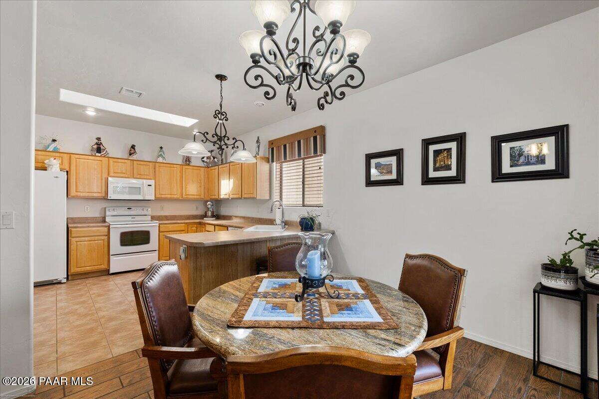 2636 College Heights Road Prescott, AZ 86301 - Photo 18 of 39 18-Dining Room