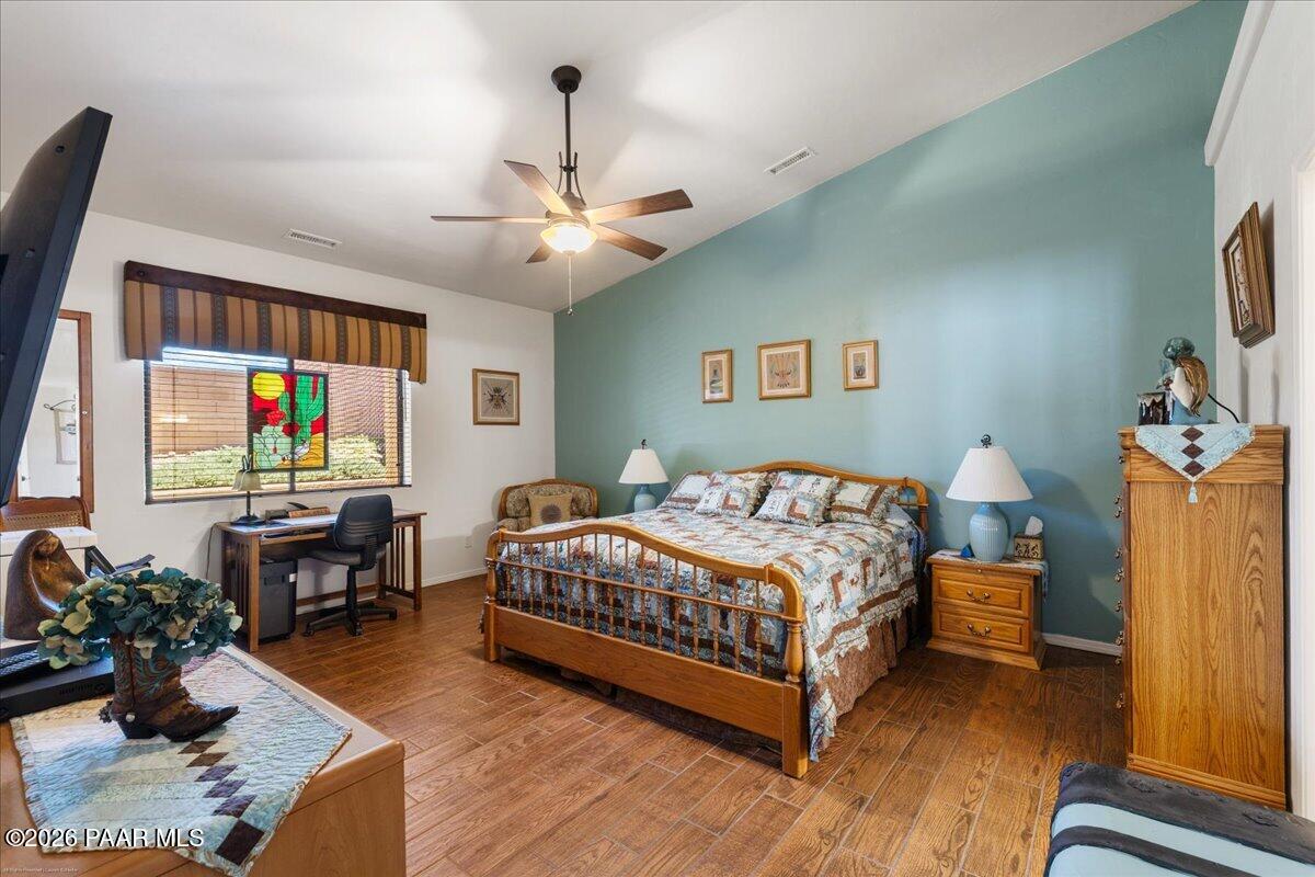 2636 College Heights Road Prescott, AZ 86301 - Photo 19 of 39 22-Primary Suite