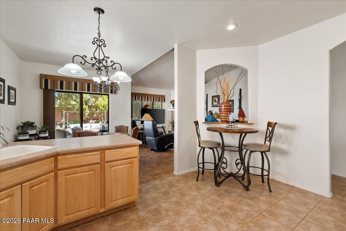 2636 College Heights Road Prescott, AZ 86301 - Photo 10 of 39 10-Breakfast Nook
