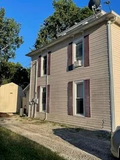 $229,900 | 815 South Poplar Street, Ottawa, KS 66067