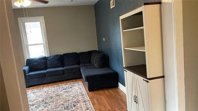 $229,900 | 815 South Poplar Street, Ottawa, KS 66067