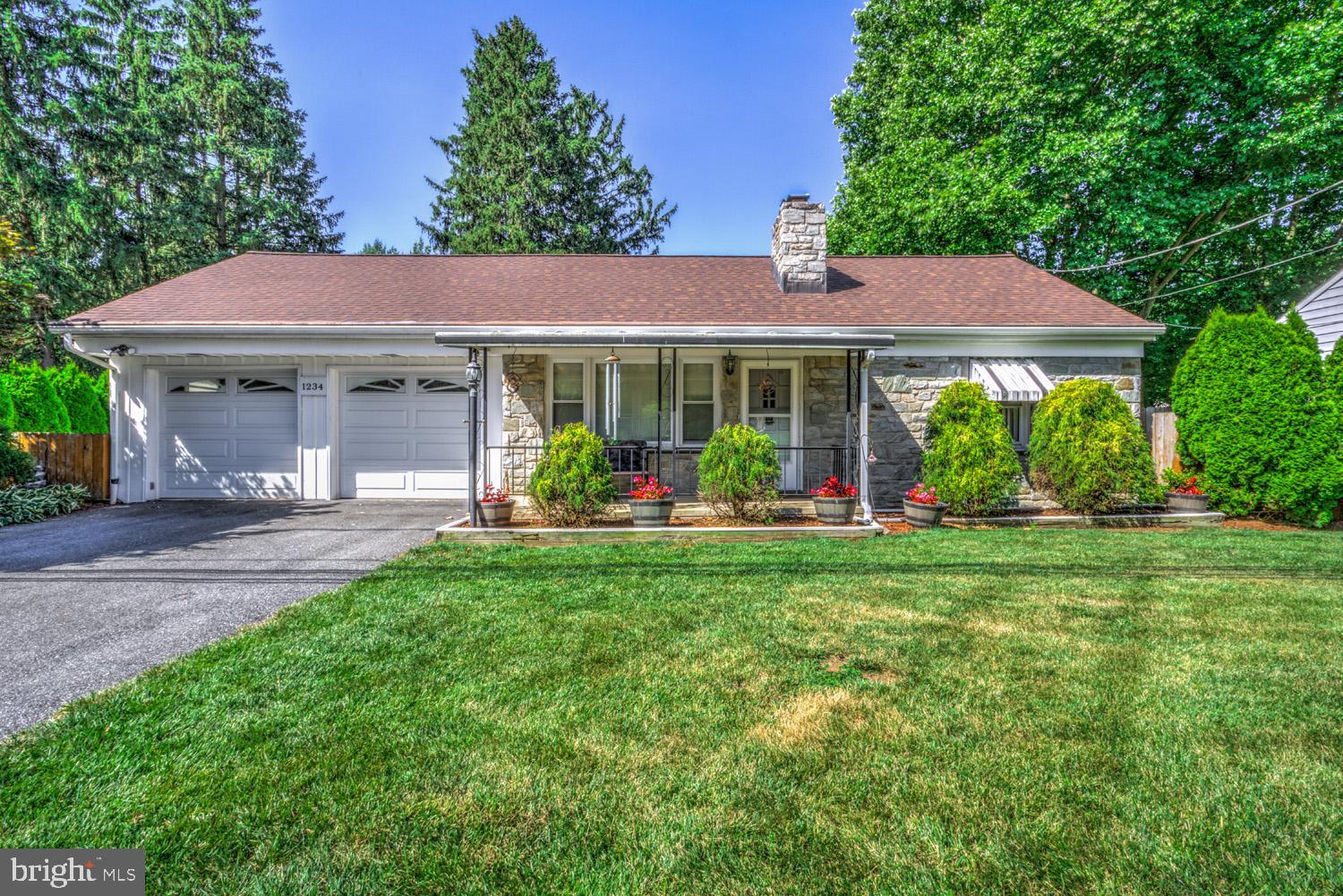 1234 Lampeter Road Lancaster, PA 17602 - Photo 1 of 39 Gallery Image 1