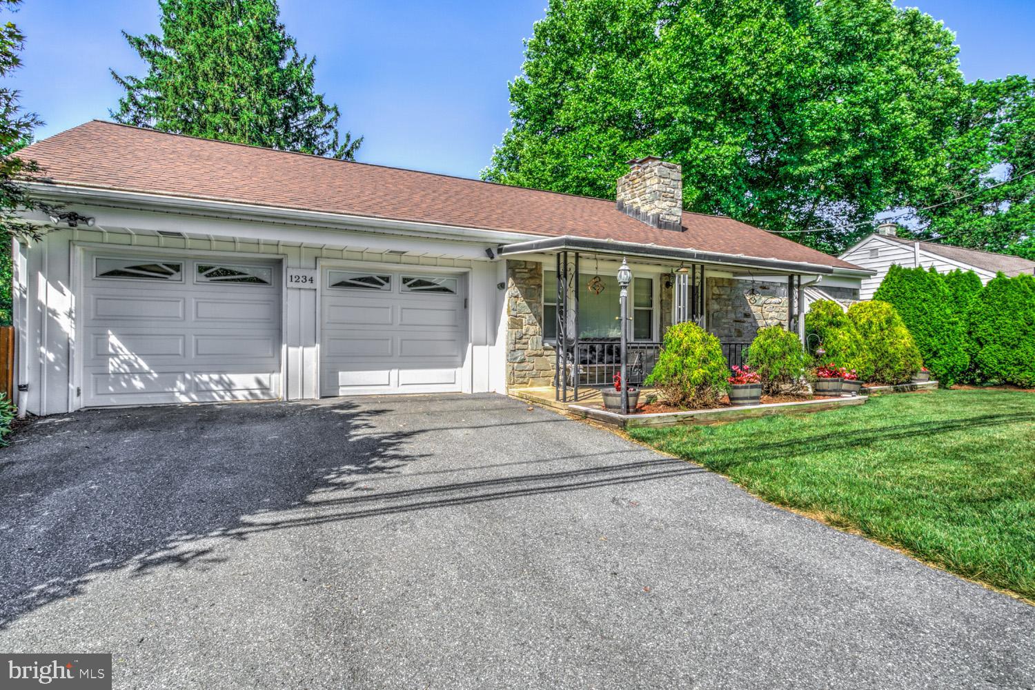 1234 Lampeter Road Lancaster, PA 17602 - Photo 2 of 39 Gallery Image 2