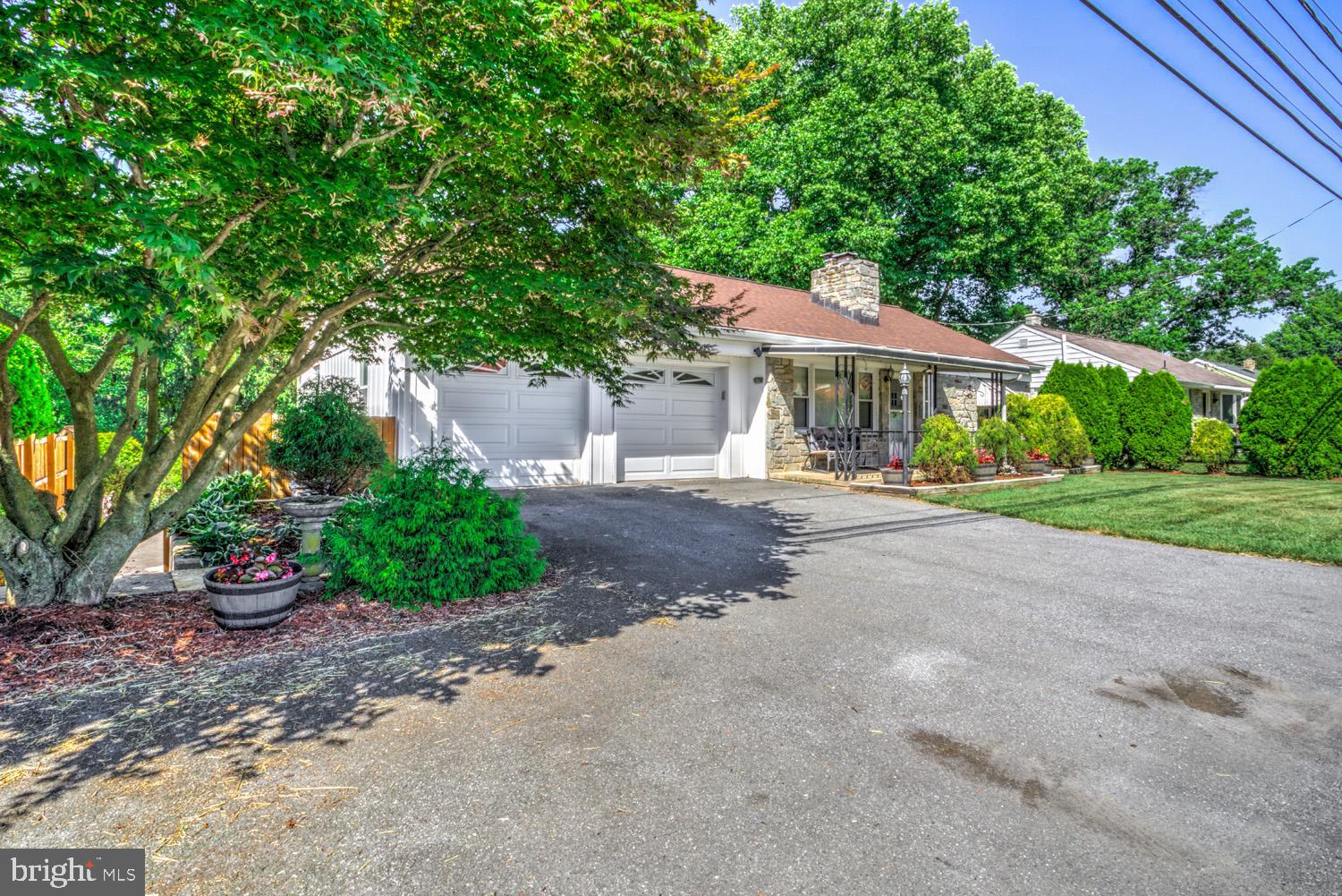 1234 Lampeter Road Lancaster, PA 17602 - Photo 3 of 39 Gallery Image 3