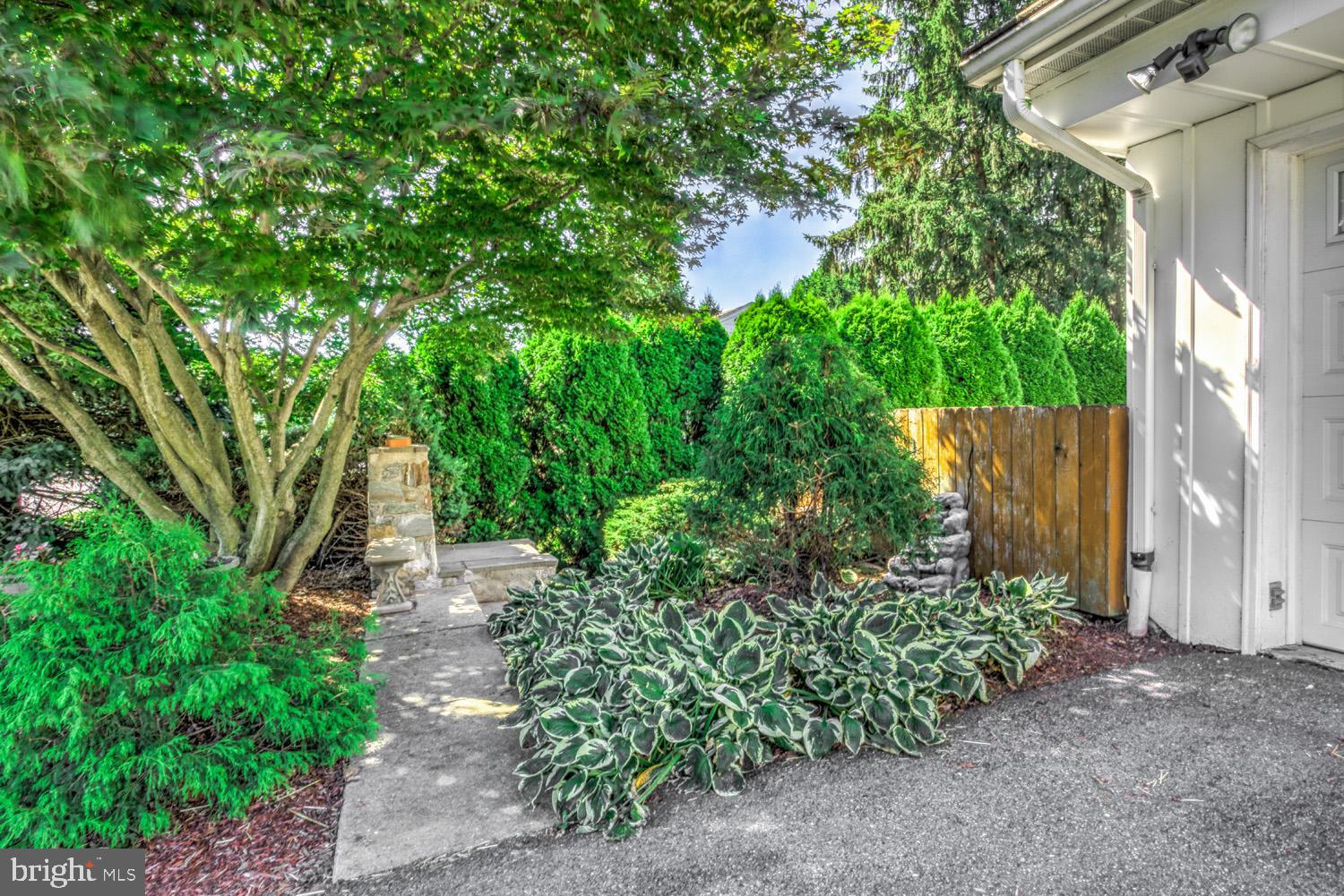 1234 Lampeter Road Lancaster, PA 17602 - Photo 7 of 39 Gallery Image 7