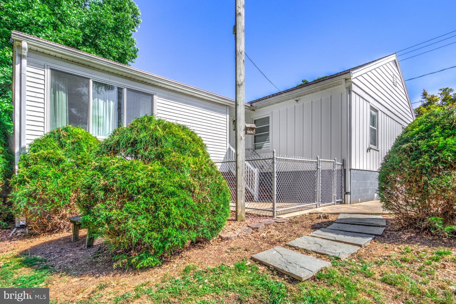 1234 Lampeter Road Lancaster, PA 17602 - Photo 9 of 39 Gallery Image 9