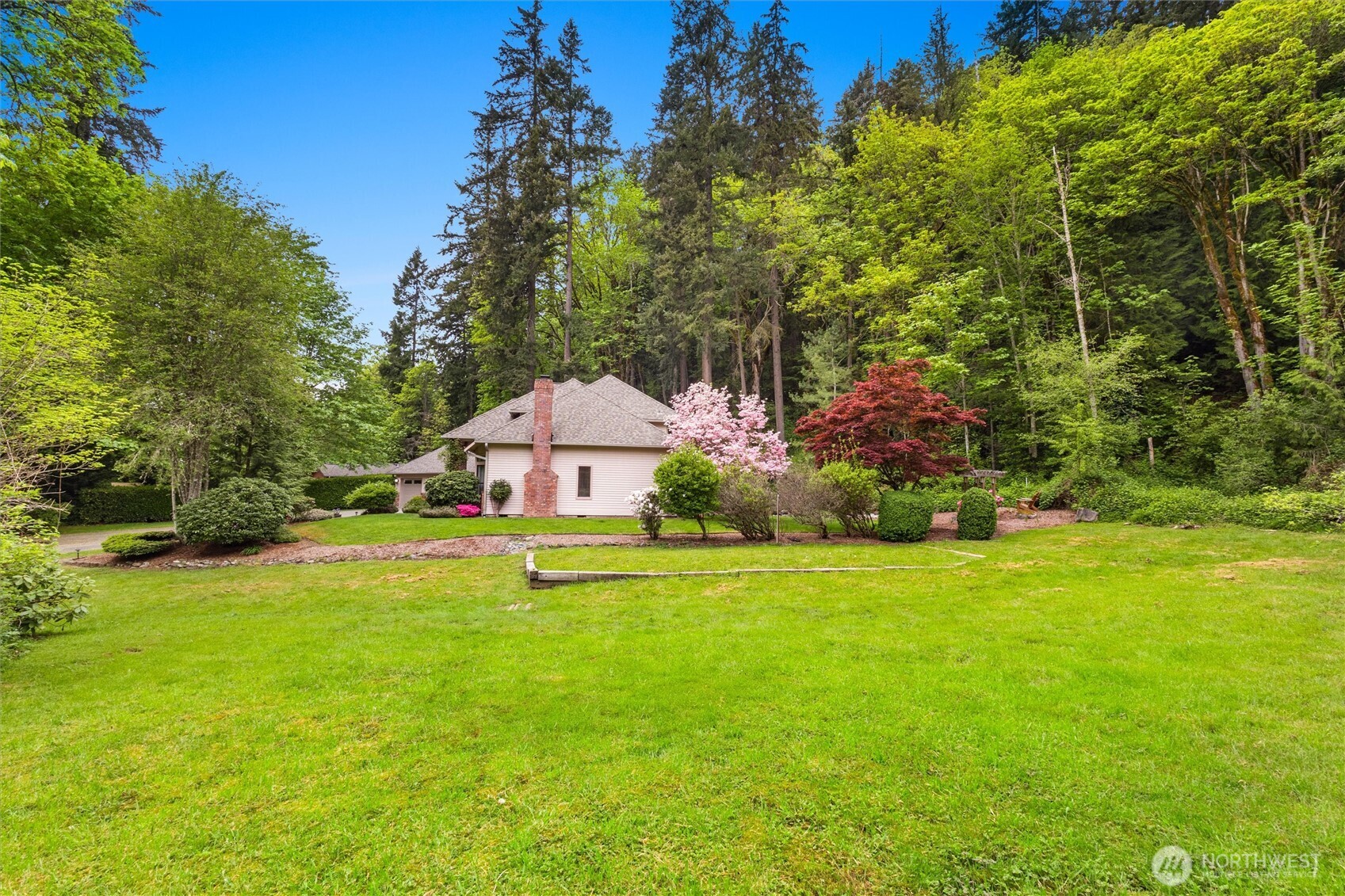 11000 164th Avenue Southeast Renton, WA 98059 - Photo 2 of 40 Gallery Image 2