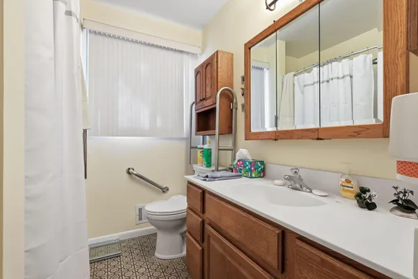 $275,000 | 50673 Jim Drive, Chesterfield, MI 48047