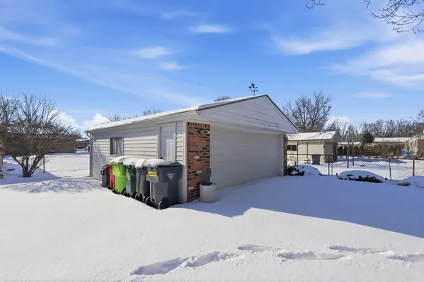 $275,000 | 50673 Jim Drive, Chesterfield, MI 48047