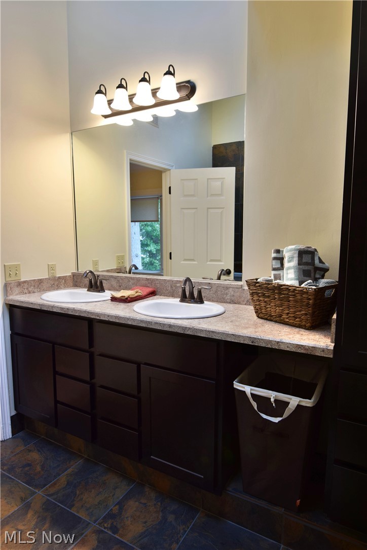 9158 Inverrary Warren, OH 44484 - Photo 26 of 35 Gallery Image 26