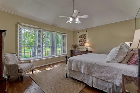 $925,000 | 46 North Copperknoll Circle, The Woodlands, TX 77381