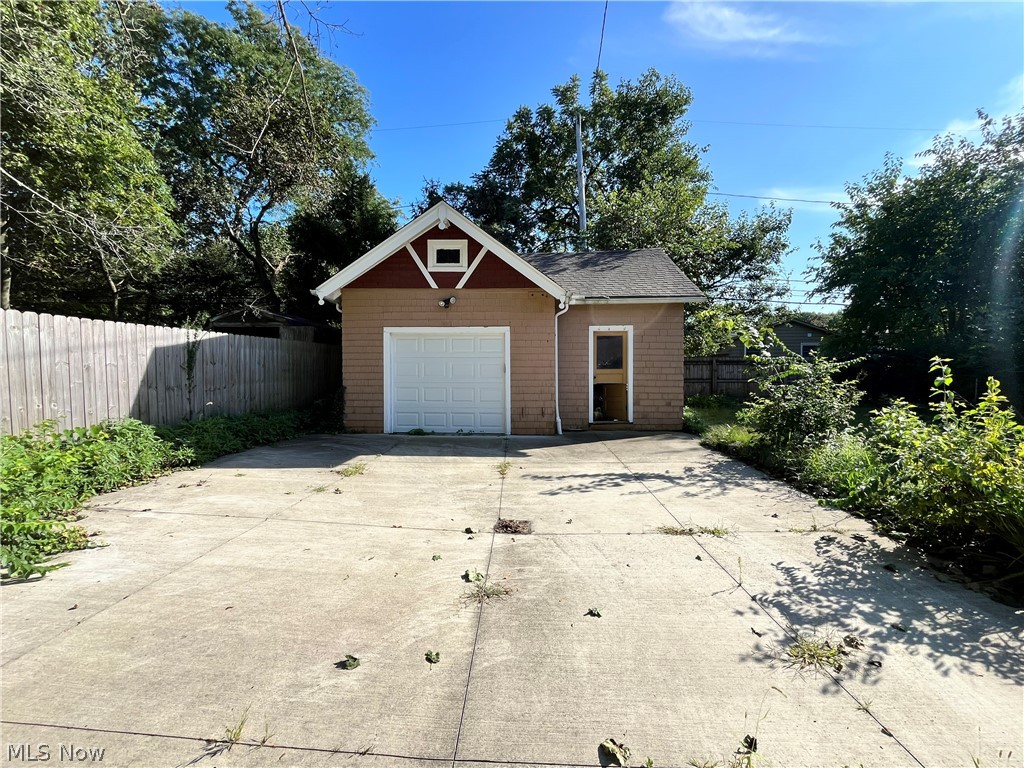 4638 Liberty Road South Euclid, OH 44121 - Photo 6 of 15 Gallery Image 6