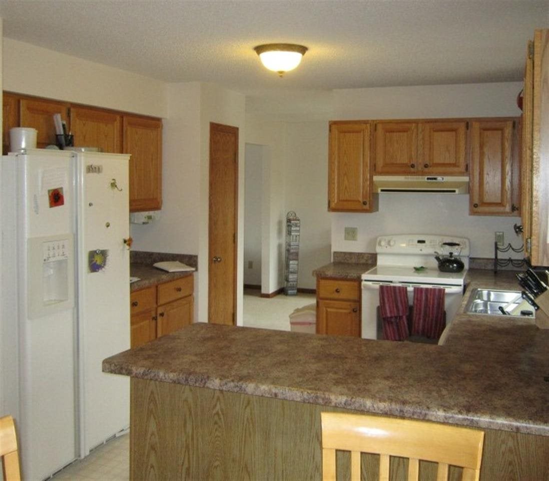 634 Pine Ridge Road Coralville, IA 52241 - Photo 6 of 12 Gallery Image 6