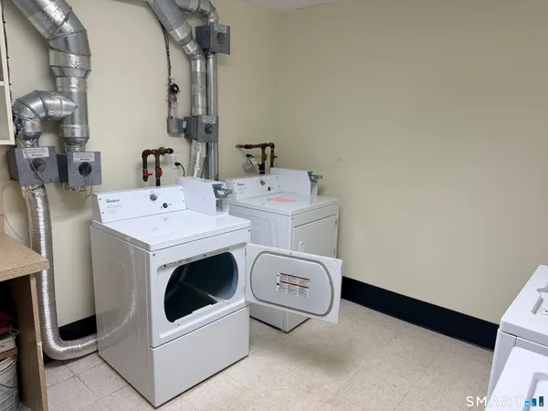 $1,500 | 78 Cedar Street, Unit 201, Branford, CT 06405