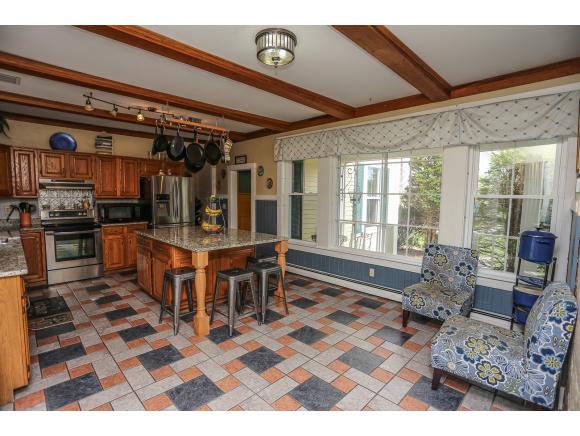 56 Tsienneto Road Derry, NH 03038 - Photo 13 of 34