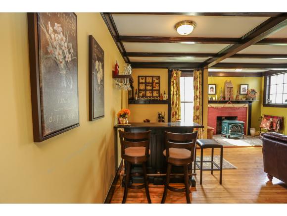 56 Tsienneto Road Derry, NH 03038 - Photo 17 of 34